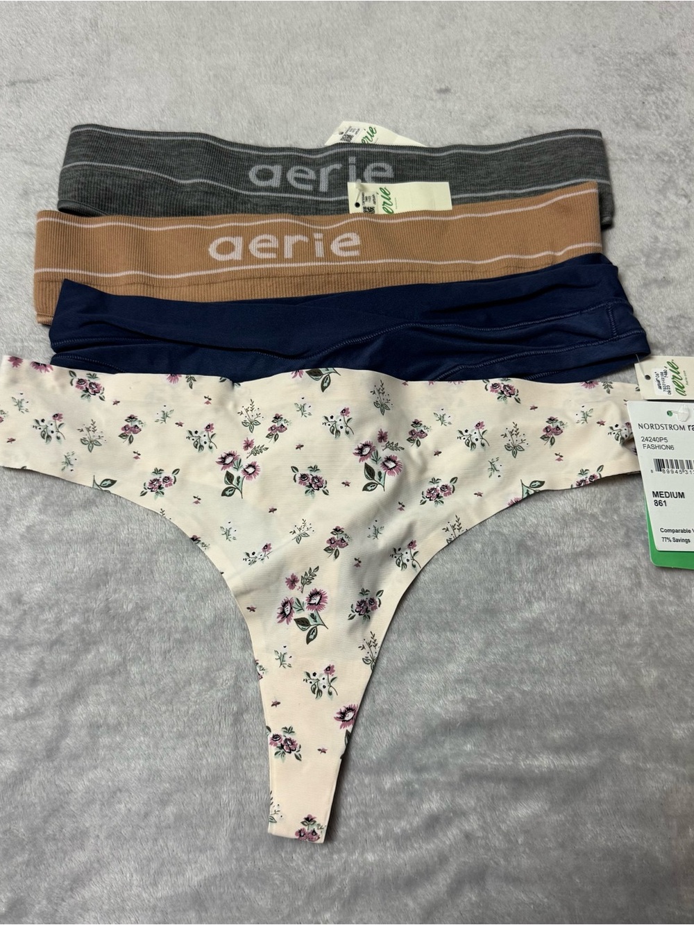 NWT 4-Pack Thong Panties – Aerie/Honeydew